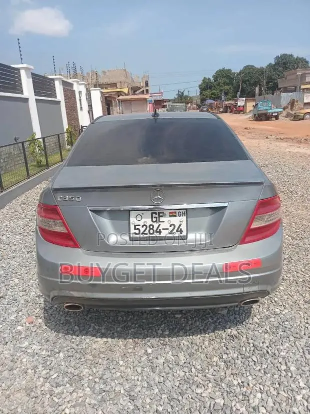 Mercedes-Benz C250 2010 Silver · Photo 1