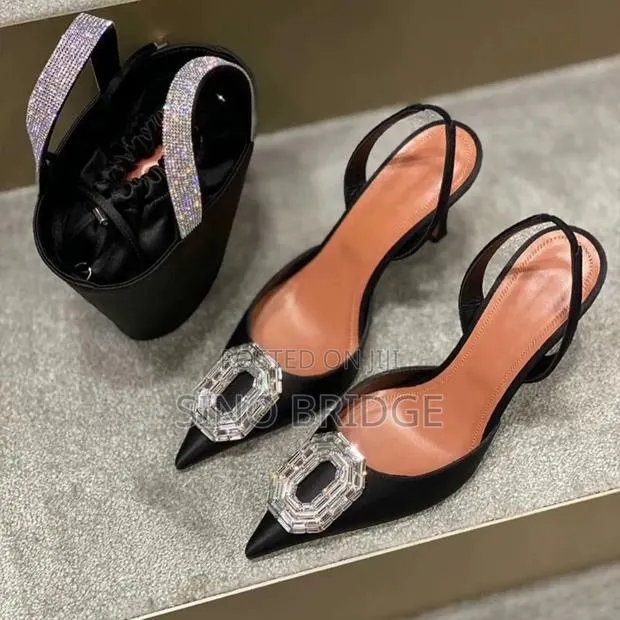 Black Half Shoe · Photo 1