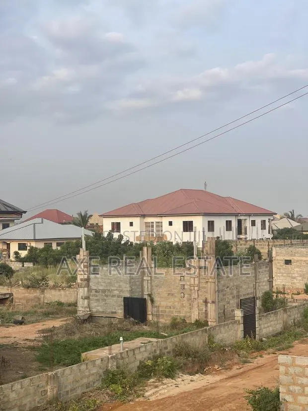 Spacious Plots With Generous Size: Tema Comm.25 · Photo 1