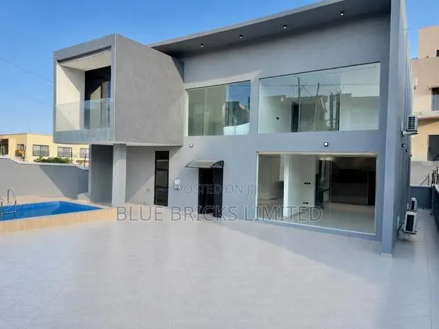 4bdrm House in Lakeside for sale · Photo 1