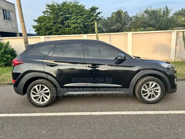 Hyundai Tucson 2018 Black · Photo 1
