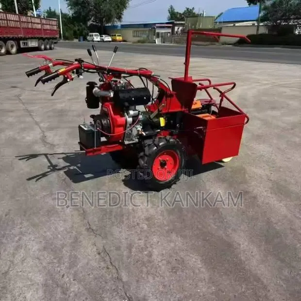 Corn Harvester · Photo 1