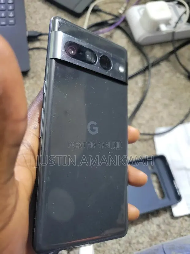 Google Pixel 7 Pro 128 GB Black · Photo 1