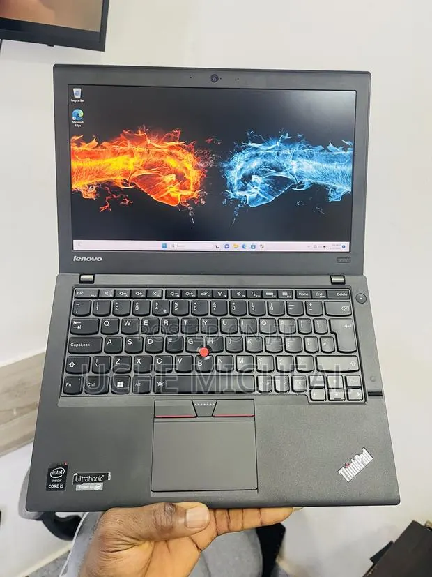 Laptop Lenovo ThinkPad X250 8GB Intel Core i5 SSD 160GB · Photo 1
