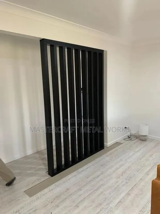 Room Divider · Photo 1