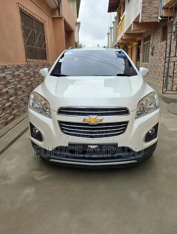 Chevrolet Trax 2016 White · Photo 1