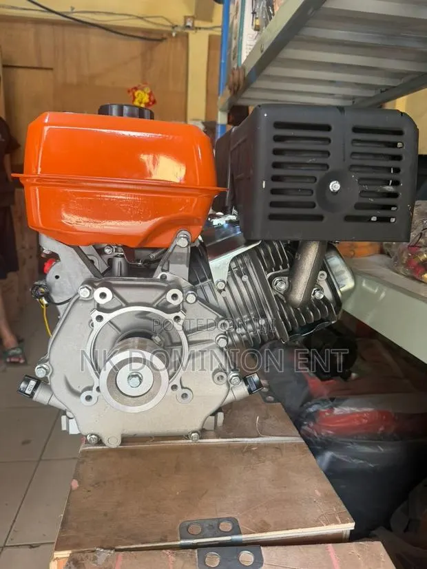 Honda Petrol Engine 13hp · Photo 1