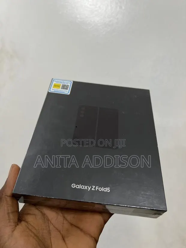 New Samsung Galaxy Z Fold 5 512 GB Black · Photo 1
