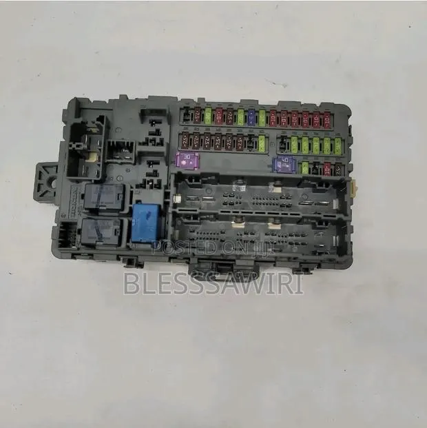 HONDA ODYSSEY 2014 to 2017 Fuse Box Driver Side Cabin 43737