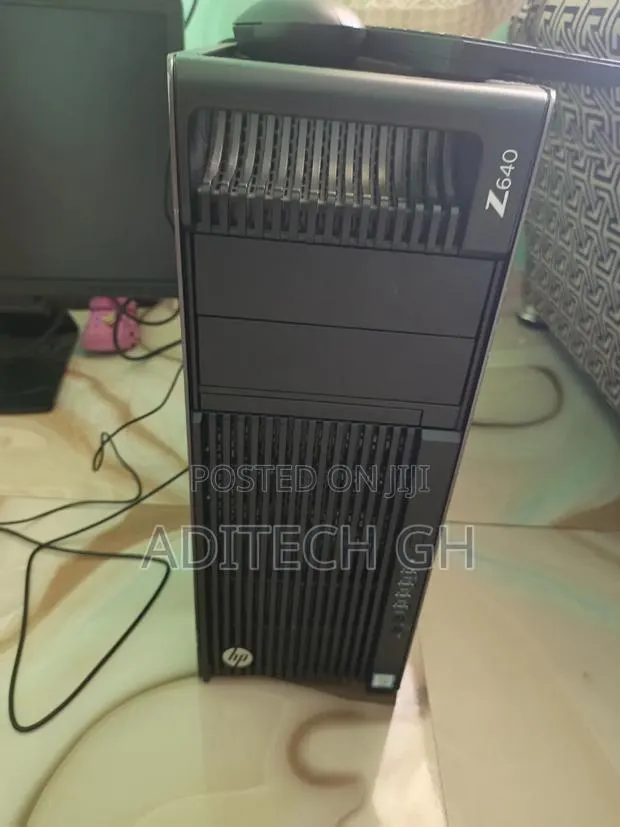 Desktop Computer HP Z640 64GB Intel Xeon HDD+SSD 6T · Photo 1