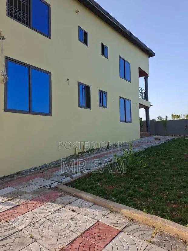 4bdrm Apartment in Sam Properties, New Market for sale · Photo 2