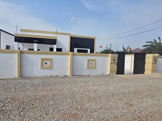 3bdrm House in Kasoa Adade, Awutu Senya East Municipal for sale · Photo 1
