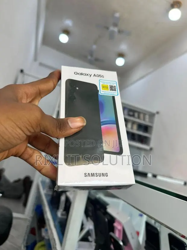 New Samsung Galaxy A05s 128 GB Black · Photo 1