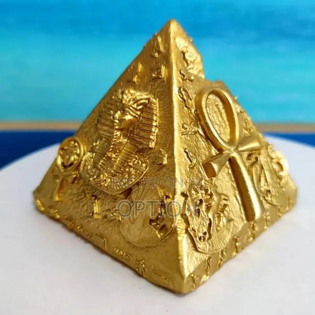 Egyptian Pyramid · Photo 1