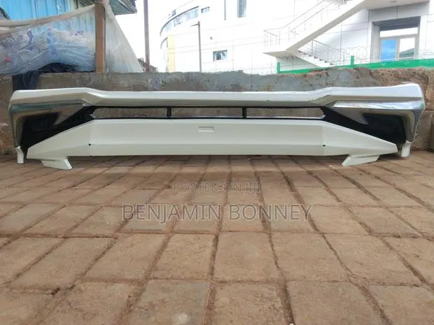 2017-2019 Corolla Lower Bumper · Photo 1