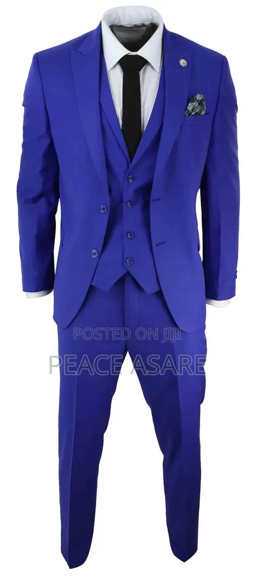 Daro Three Piece Blue Suit, Beautified With Golden Button