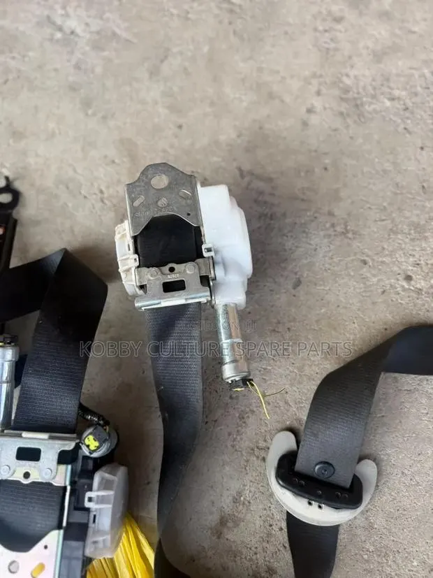 Original Toyota Highlander 2019-2022 Seat Belt Available for Cars · Photo 1