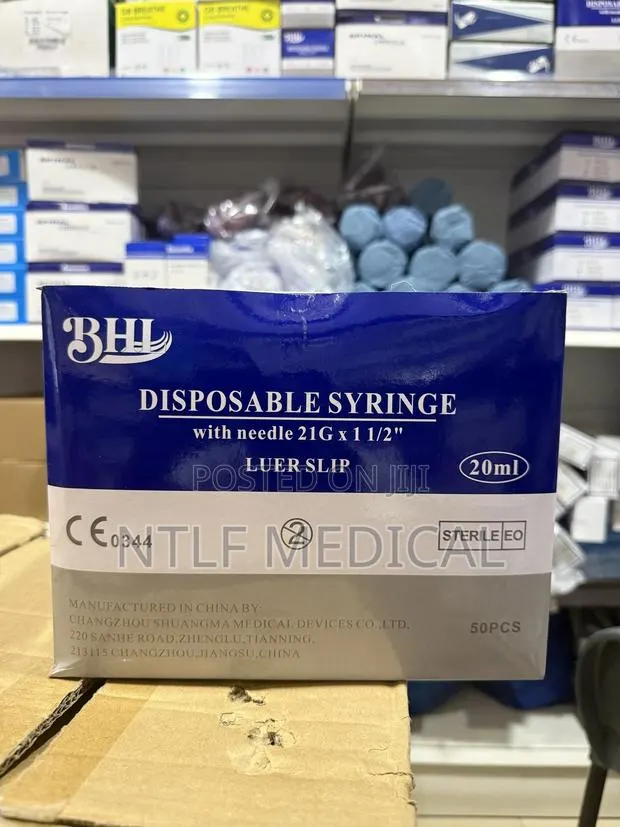 Syringe and Needle 20ml · Photo 1
