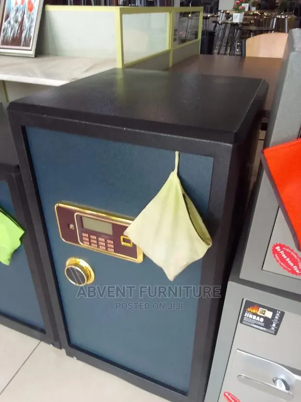 Fireproof Money Safe · Photo 1
