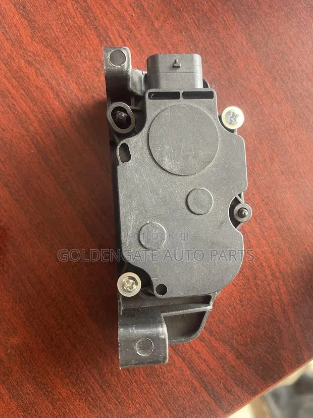 Honda CR-v 2017 to 2022 Shutter Grill Motor · Photo 1