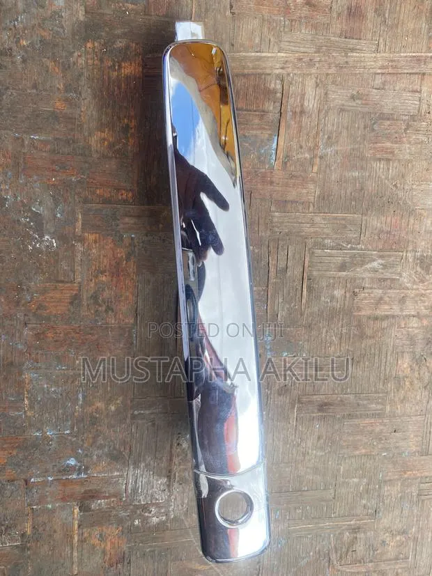 Nissan Rogue Outside Door Opener · Photo 1