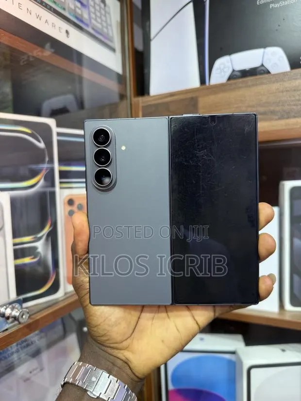 Samsung Galaxy Z Fold8 Ultra 512 GB Graphite · Photo 1