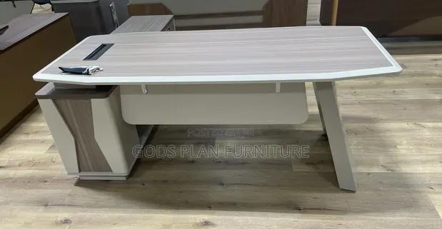 Executive Office Desk (Bt01) · Photo 1