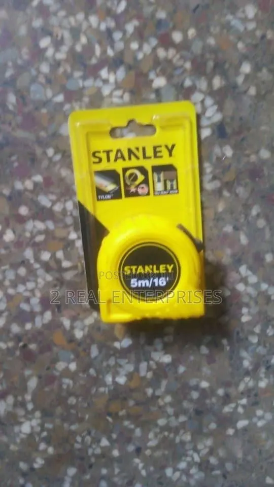 Stanley 5m/16ft Pocket Tape Measure · Photo 1