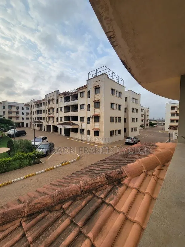 Furnished 3bdrm Apartment in Sethi Realty Estate,, Community 25 · Photo 1