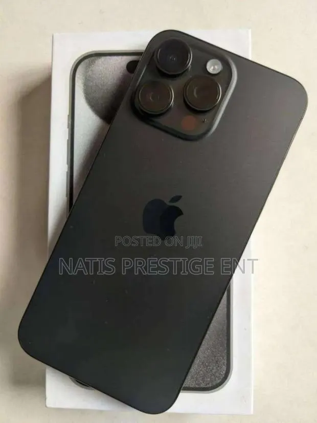 New Apple iPhone 15 Pro Max 256 GB Black · Photo 1