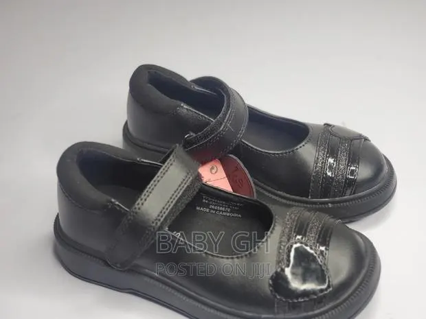 Marks Spencer Girls Black School Shoes · Photo 1