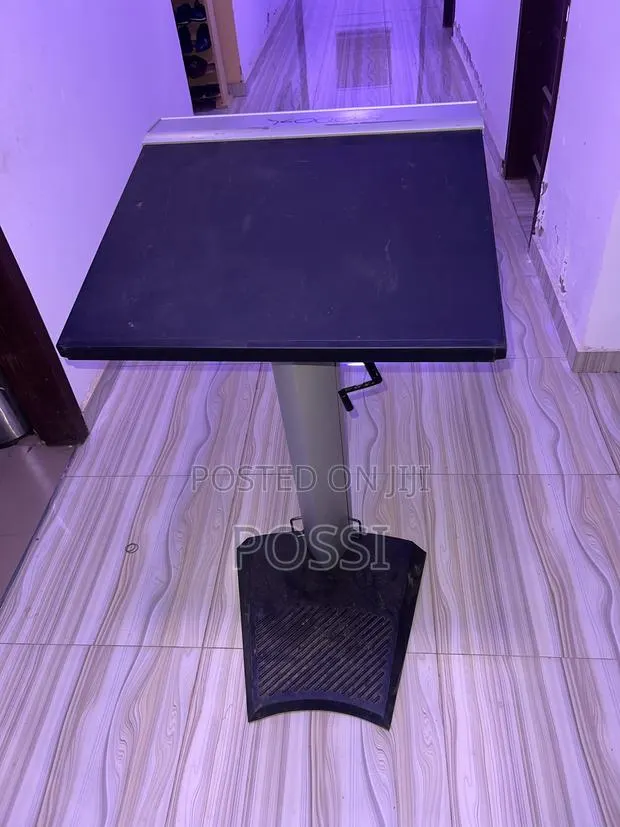 Original Adjustable Solid Pulpit From Uk · Photo 1