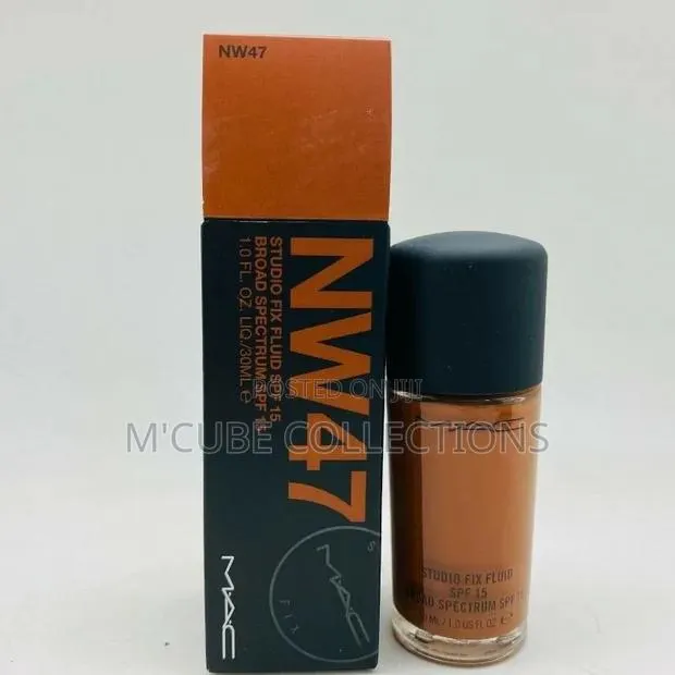 Mac Studio Fix Fluid Spf15 Foundation _Nw47 · Photo 1