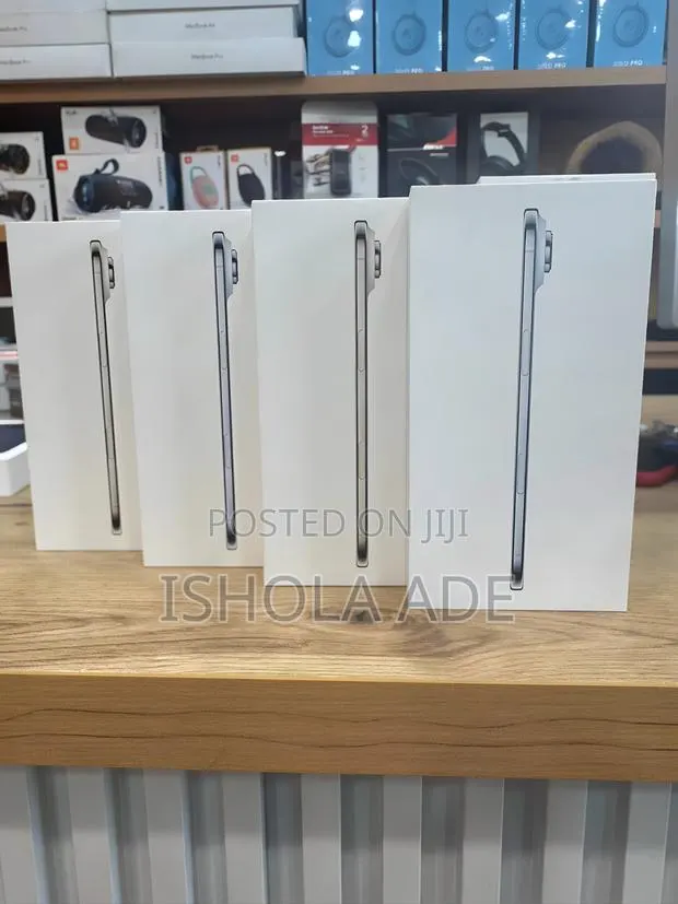 New Apple iPhone Air 256 GB Silver · Photo 1