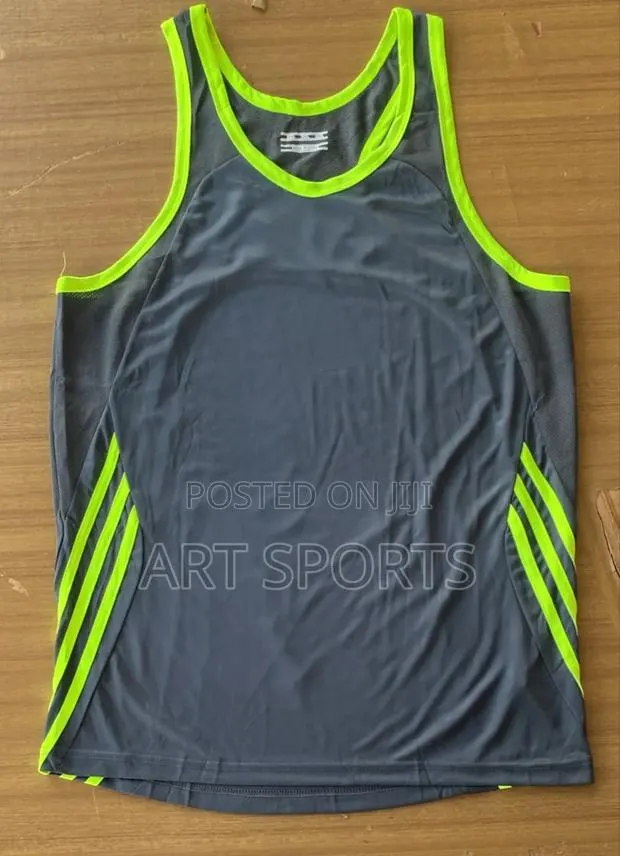 Tanks Tops · Photo 1