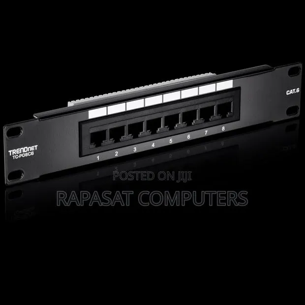 8-Port Cat6 Unshielded Patch Panel · Photo 1