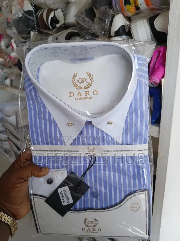 Perfect Gentleman Light Blue Shirt · Photo 1