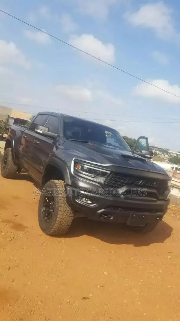 Dodge RAM 1500 6.2 Petrol AWD 2022 Gray · Photo 1