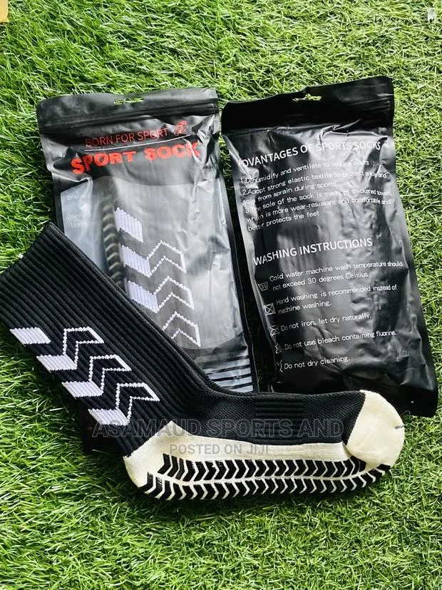 Original Grip Socks at Cool Price · Photo 1