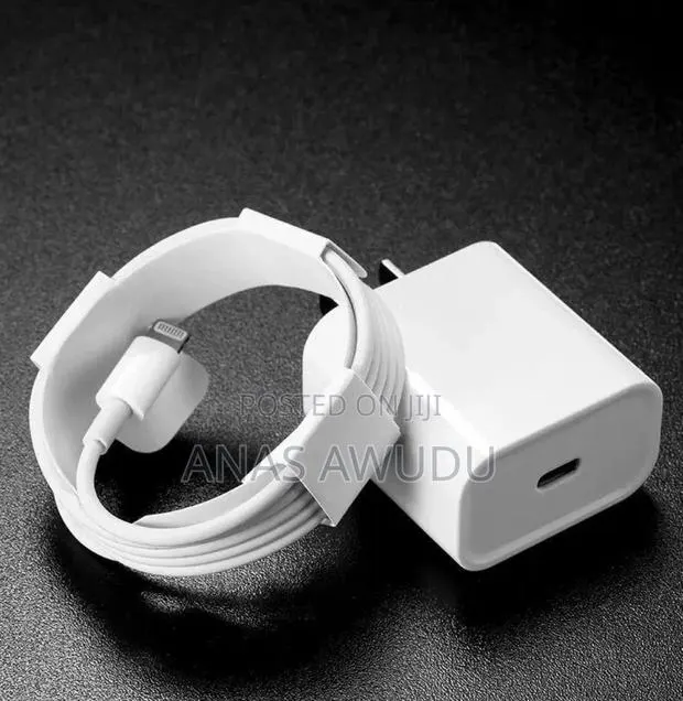 Type-C iPhone Charger · Photo 1