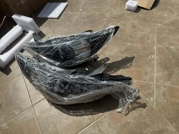 Hyundai Sonata 2012 Headlights Pair Spec · Photo 1