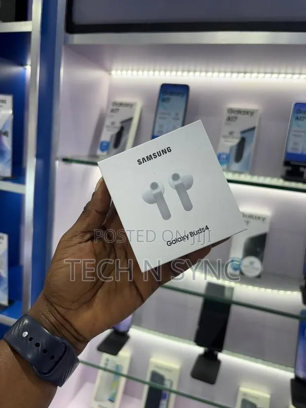 Samsung Galaxy Buds4 · Photo 1