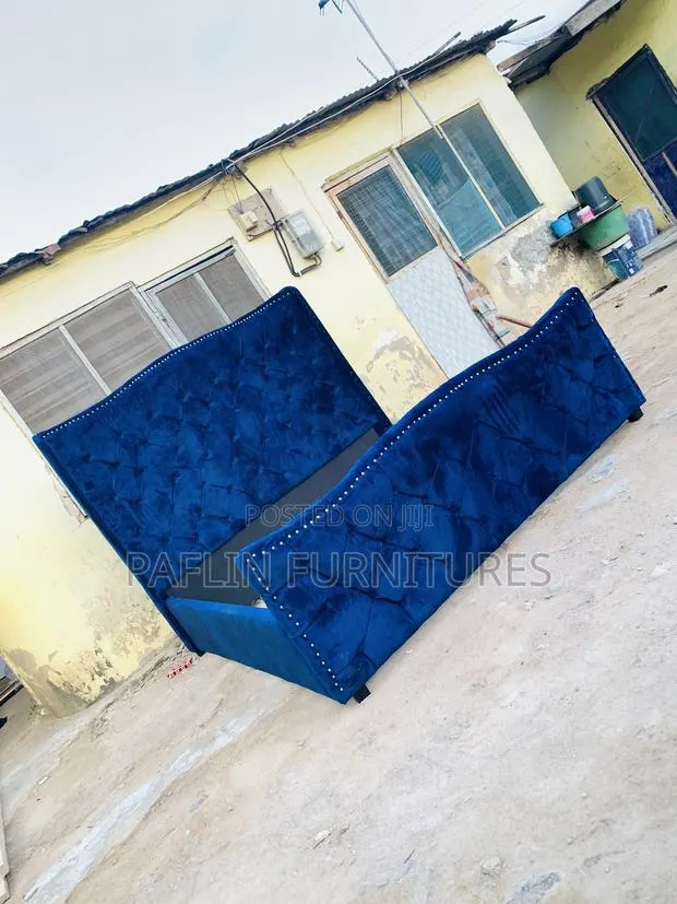 Quality King Size Bed Frame · Photo 1