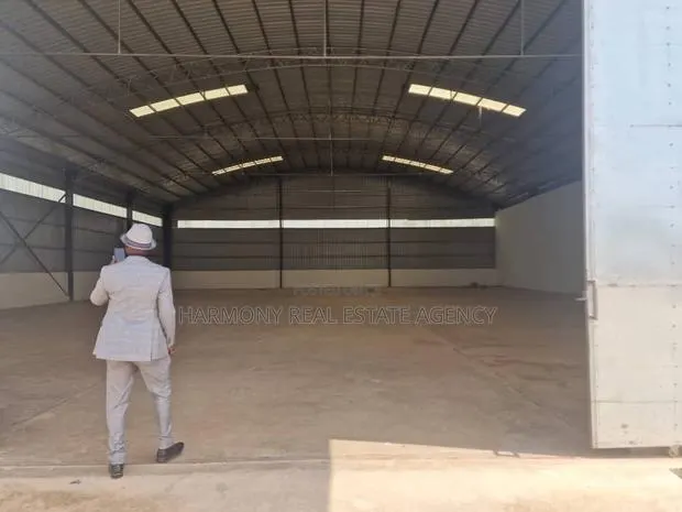 Warehouse for Rent -Achimota · Photo 1