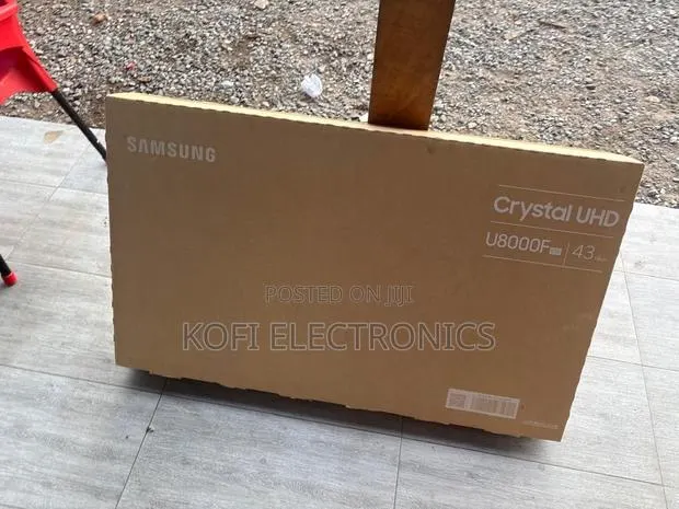 Samsung 43” Uhd Smart Television · Photo 1
