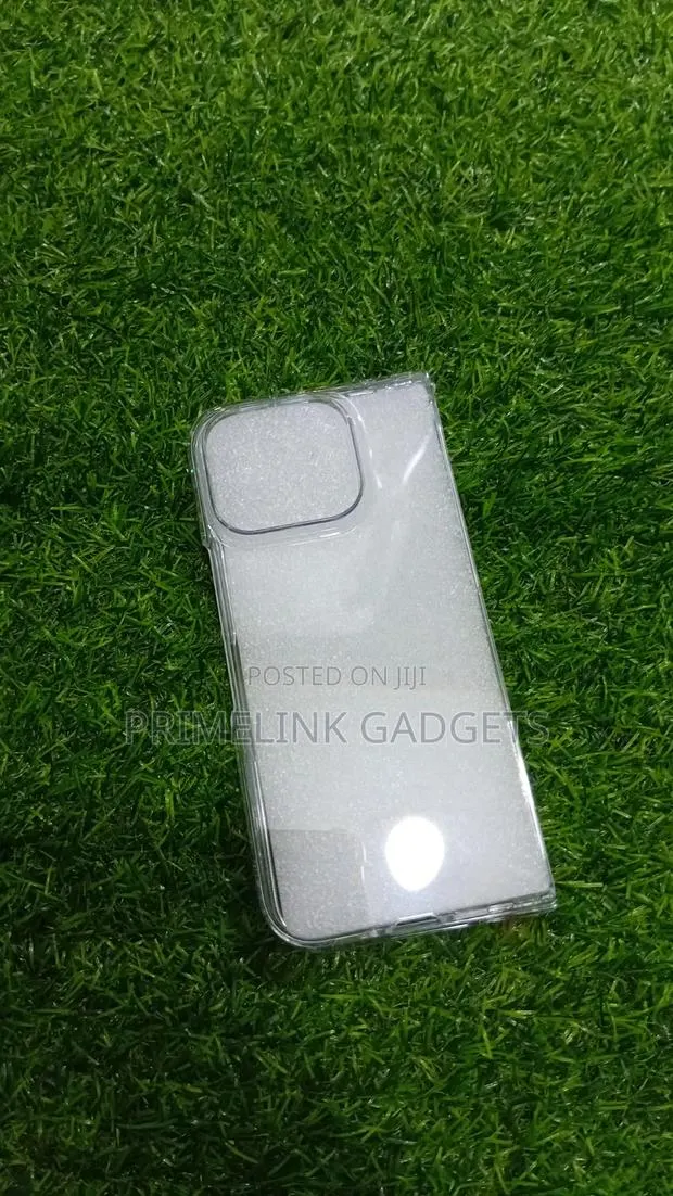 Google Pixel 11 Pro Fold Transparent Case · Photo 1