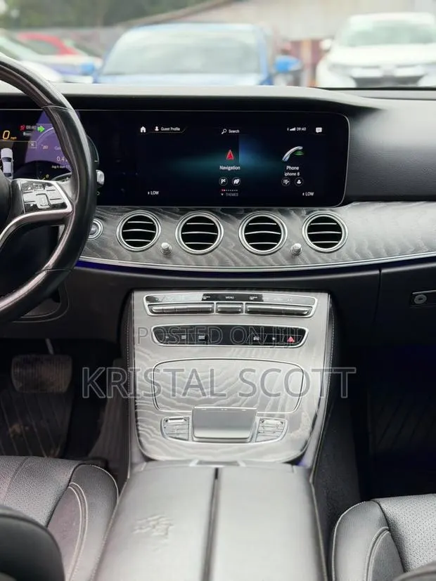 Mercedes-Benz E350 2021 Black · Photo 1