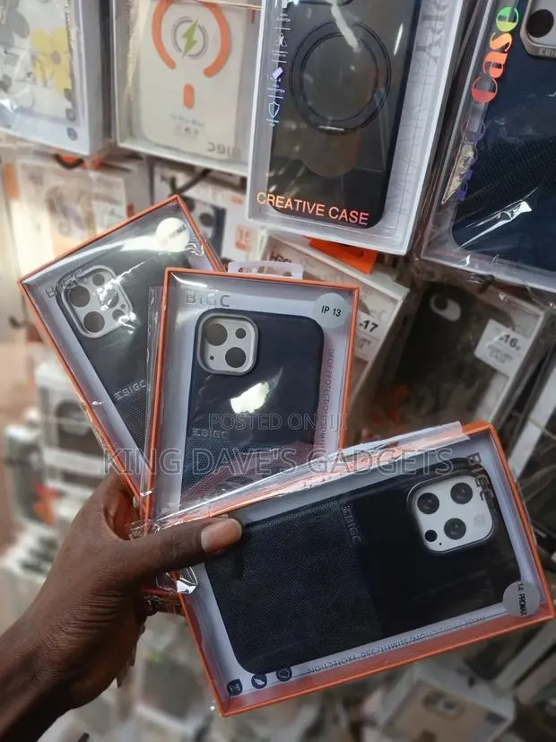 iPhone Cases (11 to 17 Pro Max) · Photo 1