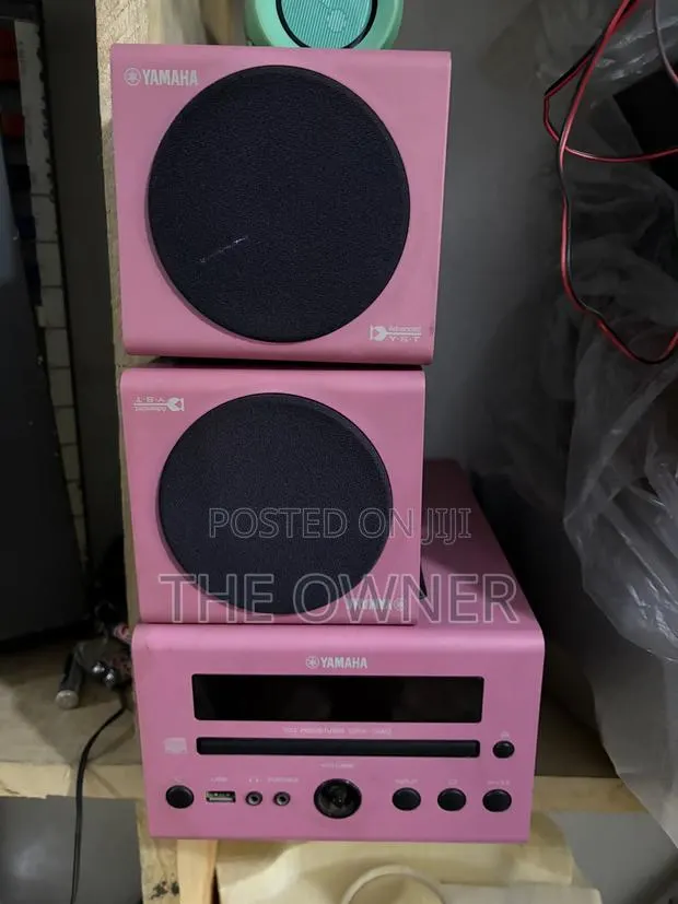 Yamaha Speakers · Photo 1