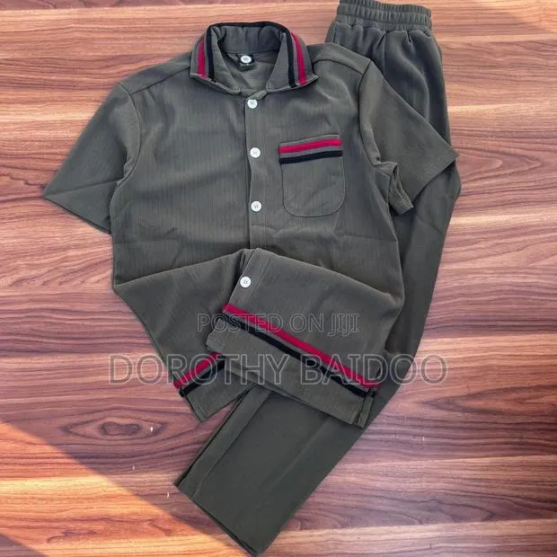 Official Men Top and Down · Photo 1